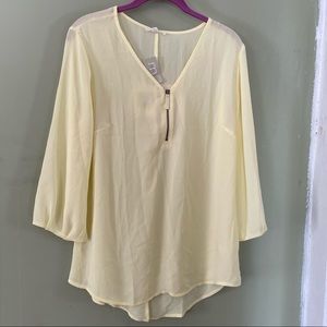 Maurice’s sheer flowy zip up blouse